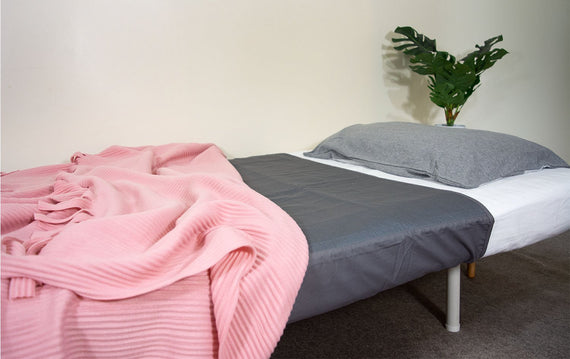 Brolly Sheets Waterproof Bed Pad With Wings